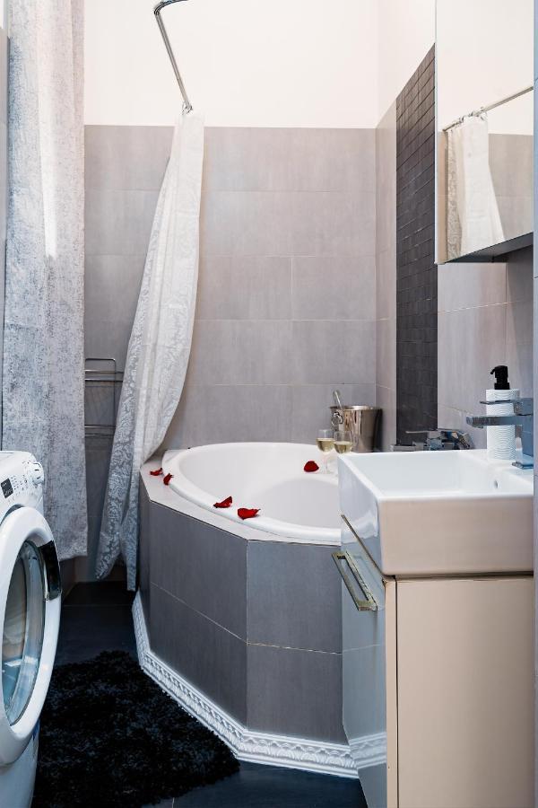 Emperors Elegance Suite Prága Kültér fotó